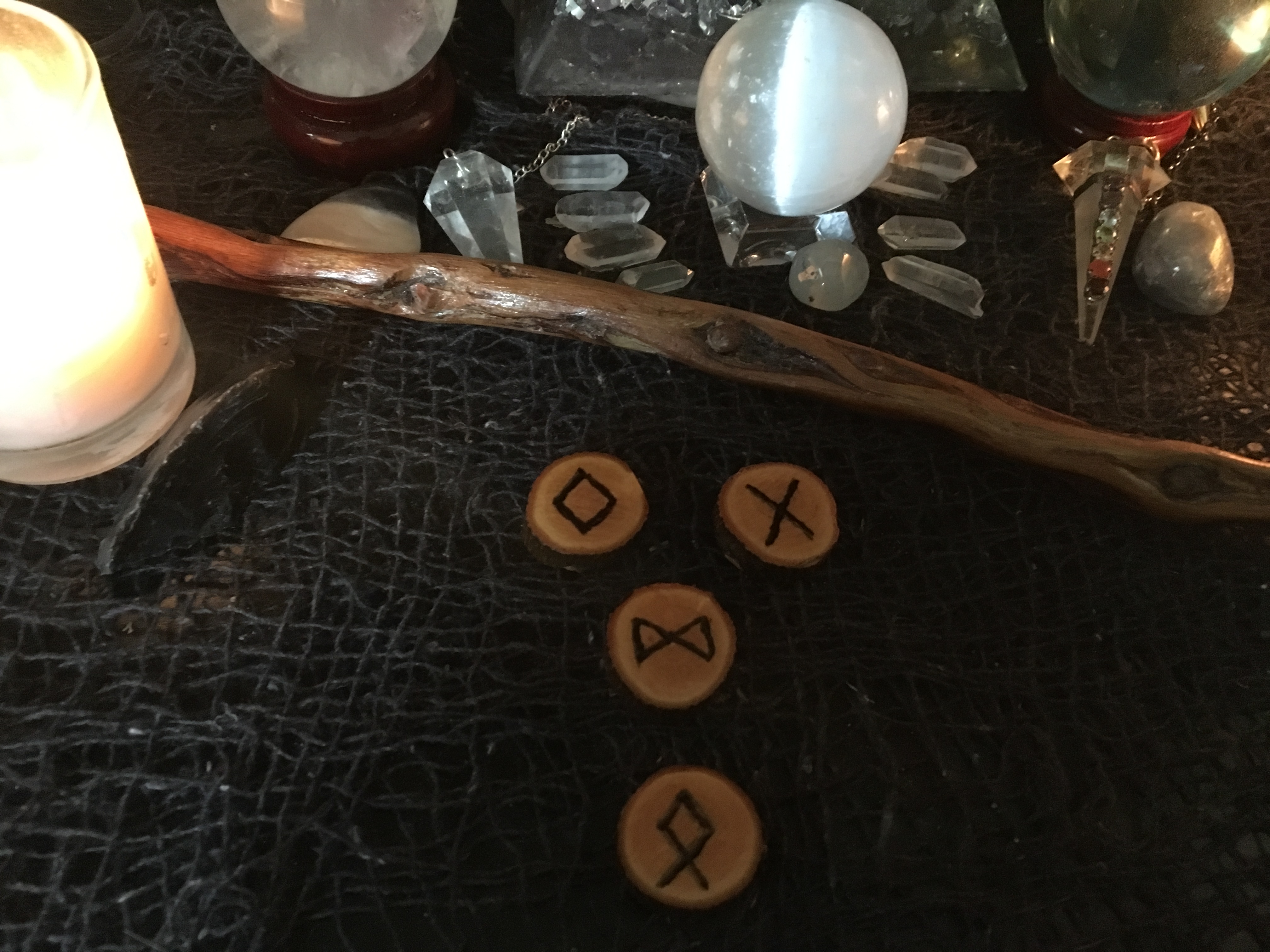 Sunday Runecasting: Invoking Balanced Energy